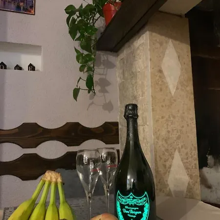 Taverna Coctel * פורץ