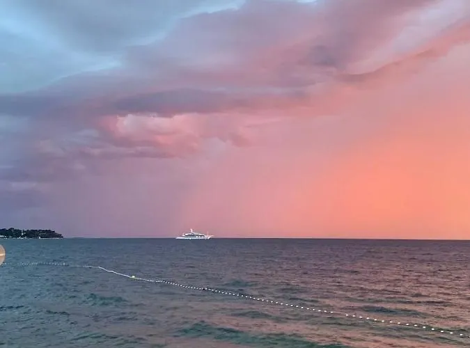 Апартаменти Taverna Coctel Пореч